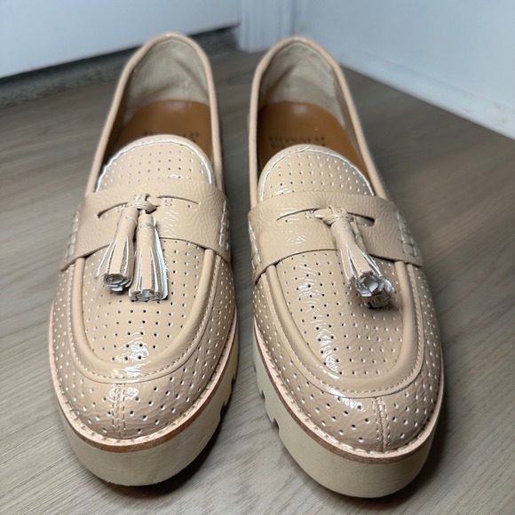 Donald Pliner Haarlem Platform Loafers 8 Beige/Blush Perforated Patent Leather - Picture 2 of 8